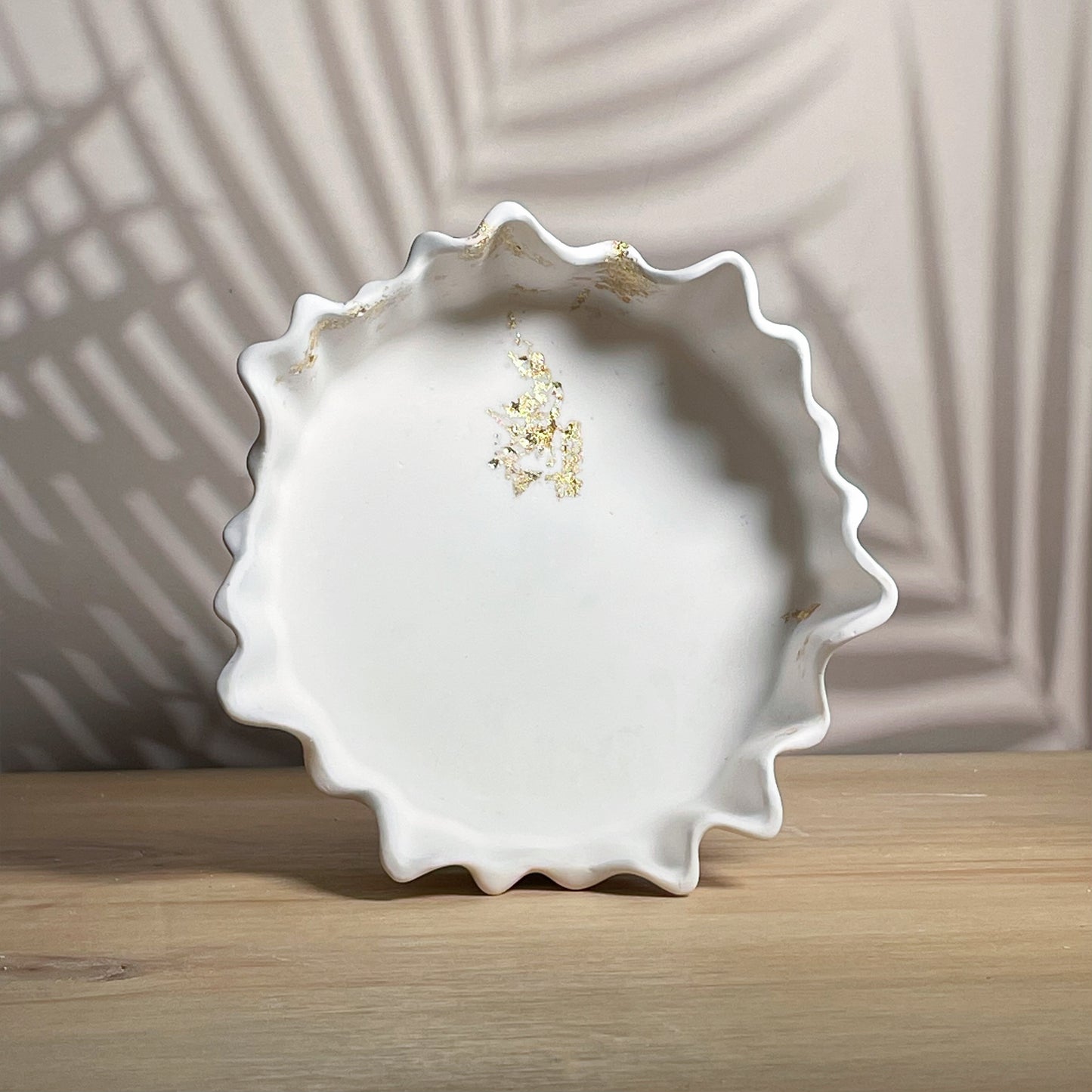 Crown Deep Candle Bowl - White Gold Whisper