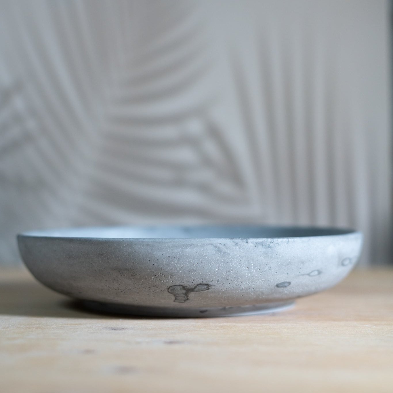 Minimalist Candle Bowl - Slate with Gold accents